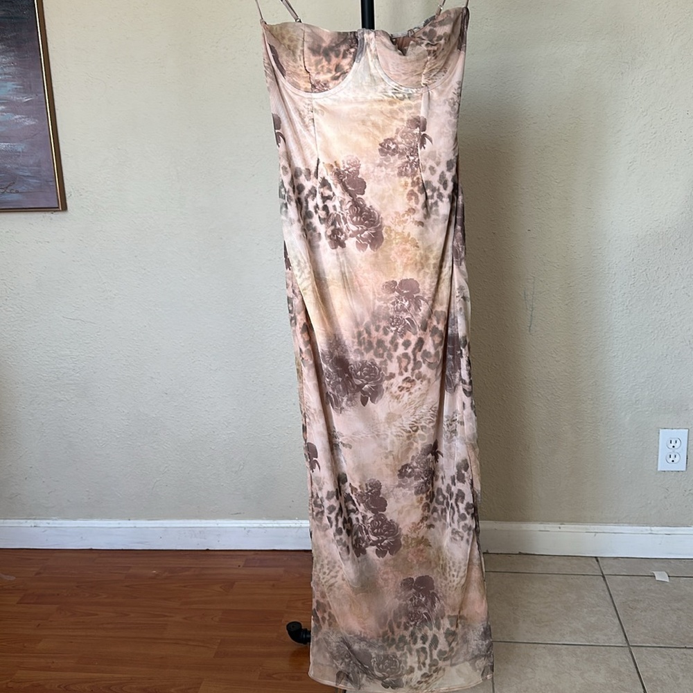 HOUSE OF CB L A-C 'Aiza' Cream Floral Print Maxi Dress NWOT - Picture 5 of 14